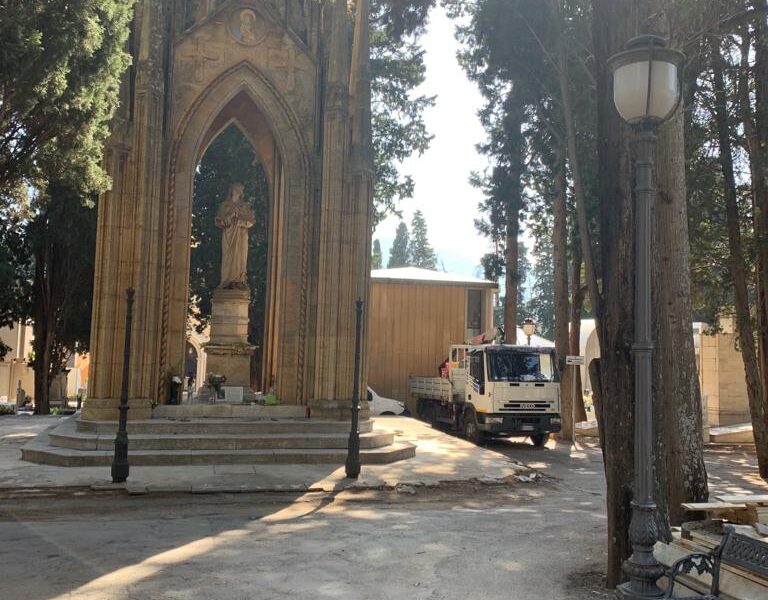 Al via ai lavori  di manutenzione e di ripavimentazione del cimitero comunale monumentale