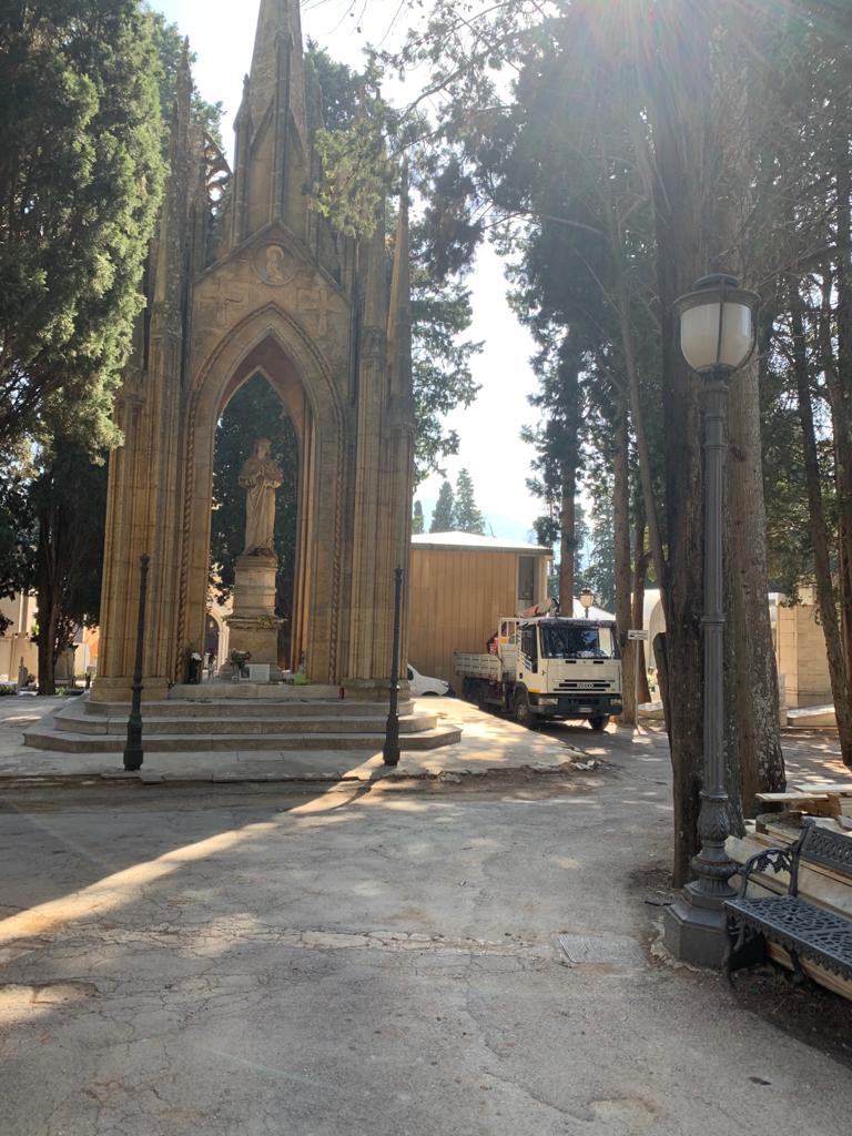 Al via ai lavori  di manutenzione e di ripavimentazione del cimitero comunale monumentale