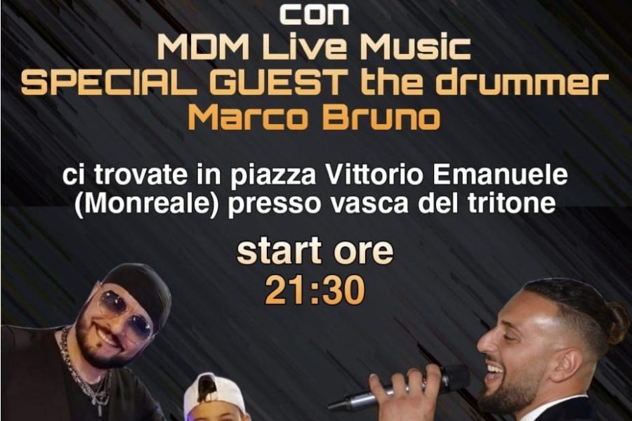 Il gruppo musicale La Domenica Italiana si esibiscono a Monreale