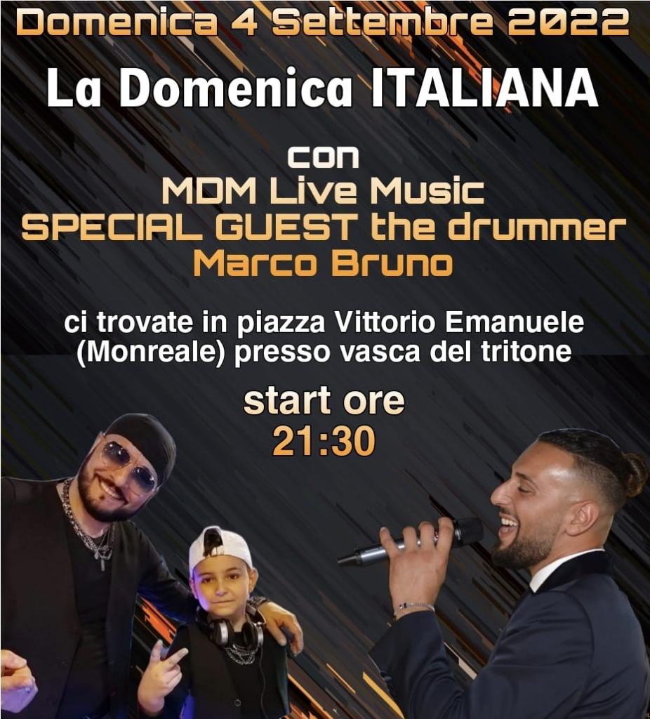 Il gruppo musicale La Domenica Italiana si esibiscono a Monreale