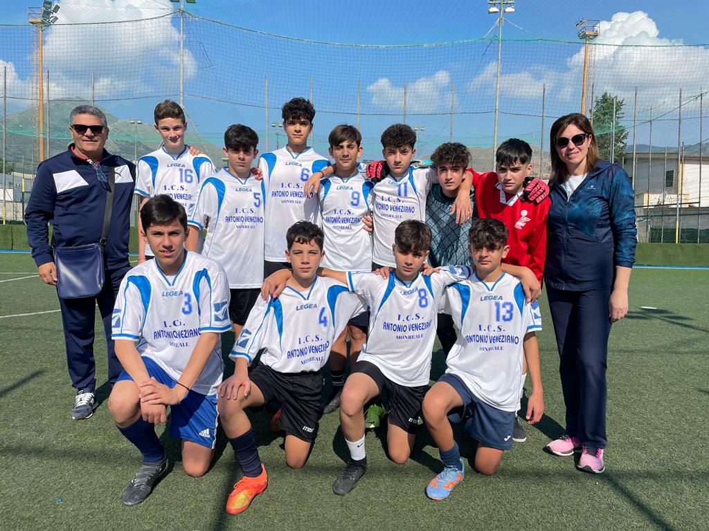 La squadra della Veneziano-Novelli vince il campionato provinciale studentesco di calcio a 5, categoria cadetti.