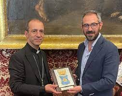 L’augurio del Sindaco Alberto Arcidiacono a Monsignor Gualtiero Isacchi