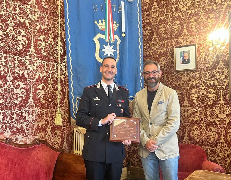 “Grazie Capitano”: Il sindaco Alberto Arcidiacono ringrazia il Capitano dei Carabinieri Andrea Quattrocchi che lascia Monreale