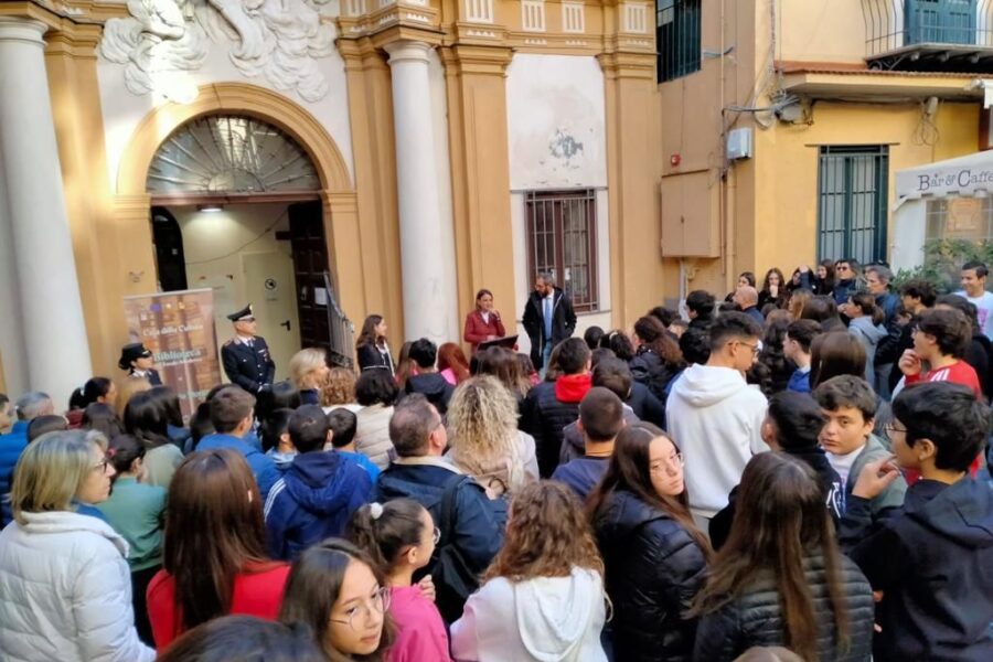 PRENDE IL VIA LA FORMAZIONE DEL PROGETTO BOOK 4 ALL LETTURA PER TUTTI