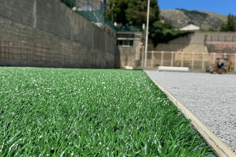 Iniziata stamane la stesura del manto erboso alCampo Conca D’Oro