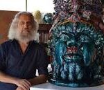 Il viaggio di una vita tra arte e ceramica: Nicolò Giuliano presenta Il Camioncino Rosso