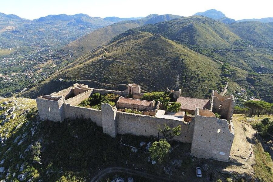 Il Comune di Monreale sigla un protocollo di intesa con il Club Alpino Siciliano per la valorizzazione del Castellaccio