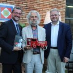 Nicolò Giuliano presenta “Il Camioncino Rosso”, un viaggio tra arte e vita