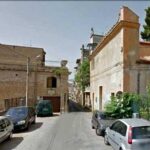 La Polizia Municipale comunica che a causa di alcune difficoltà legate alla presenza di alcune autovetture non rimosse sono stati rinviati i lavori stradali in Via Umberto I.